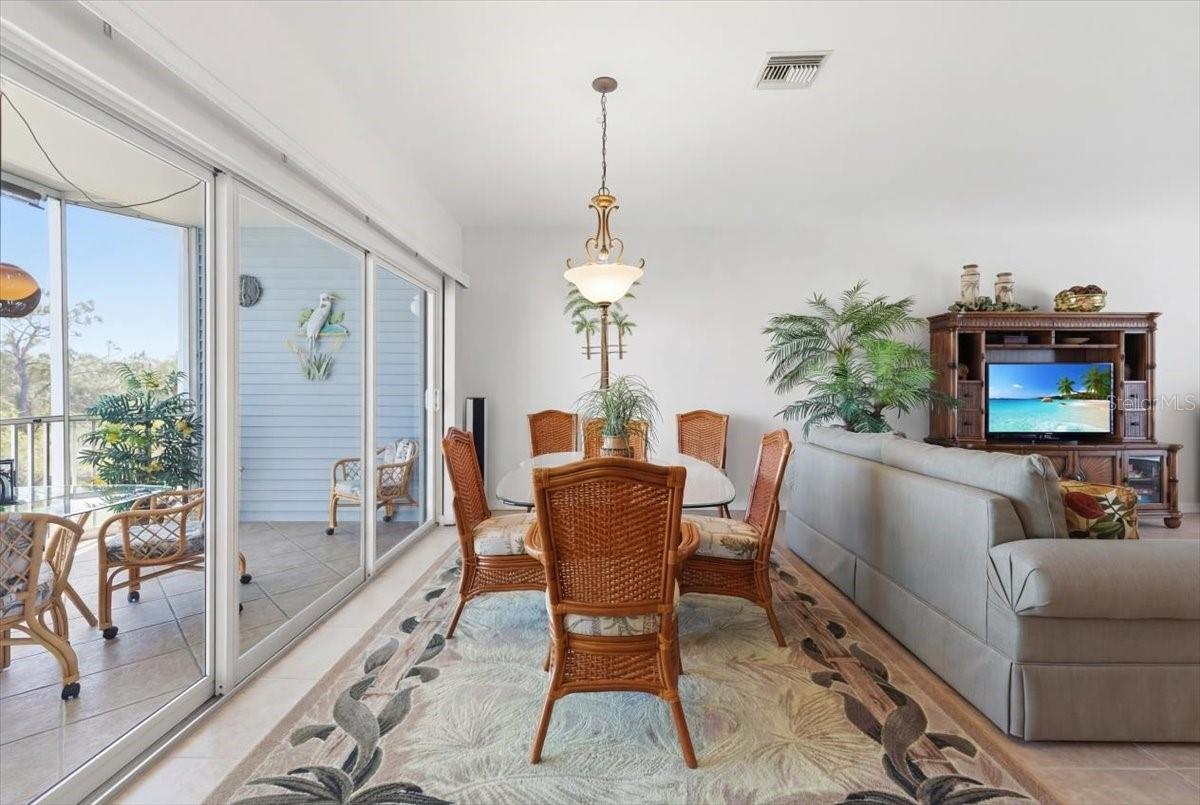 TOWNHOMES/CAPE HAZE - Residential