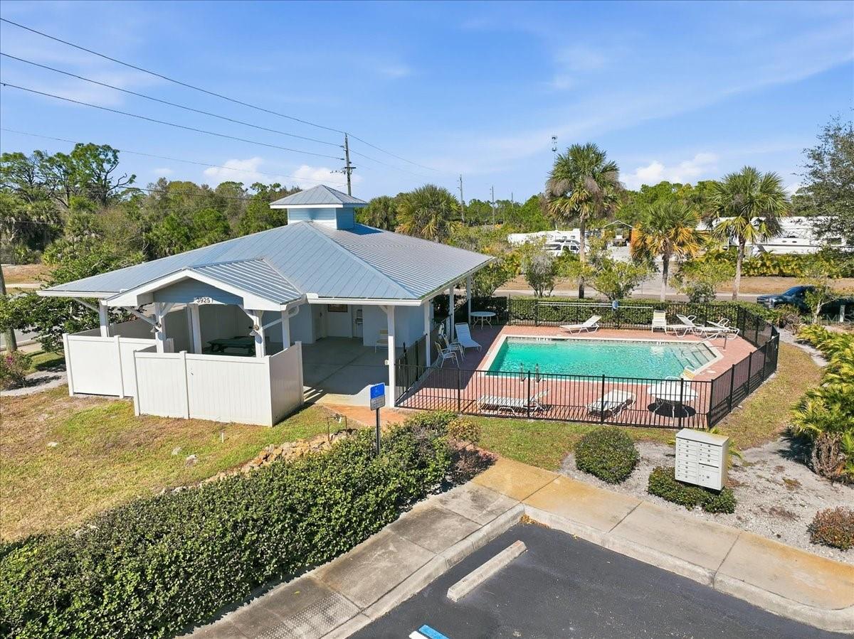 TOWNHOMES/CAPE HAZE - Residential