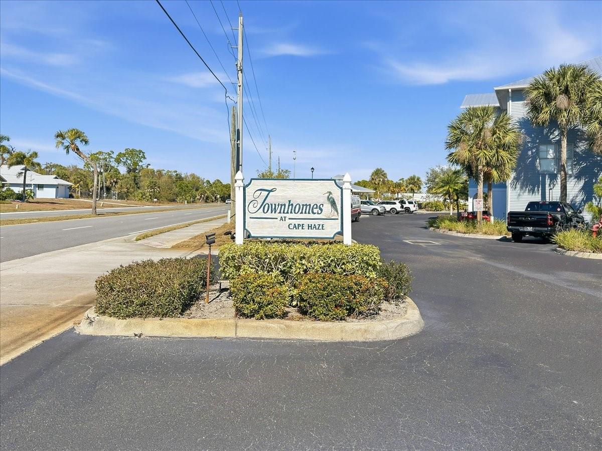 TOWNHOMES/CAPE HAZE - Residential