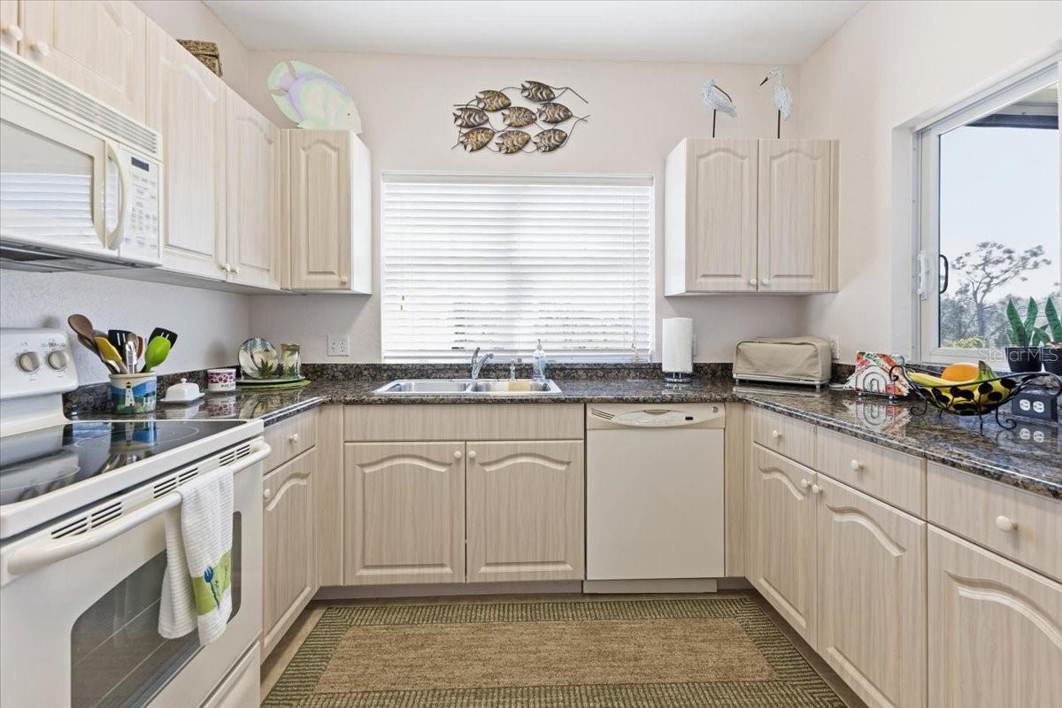 TOWNHOMES/CAPE HAZE - Residential