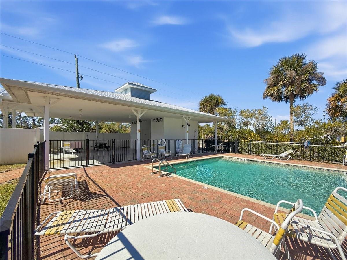 TOWNHOMES/CAPE HAZE - Residential