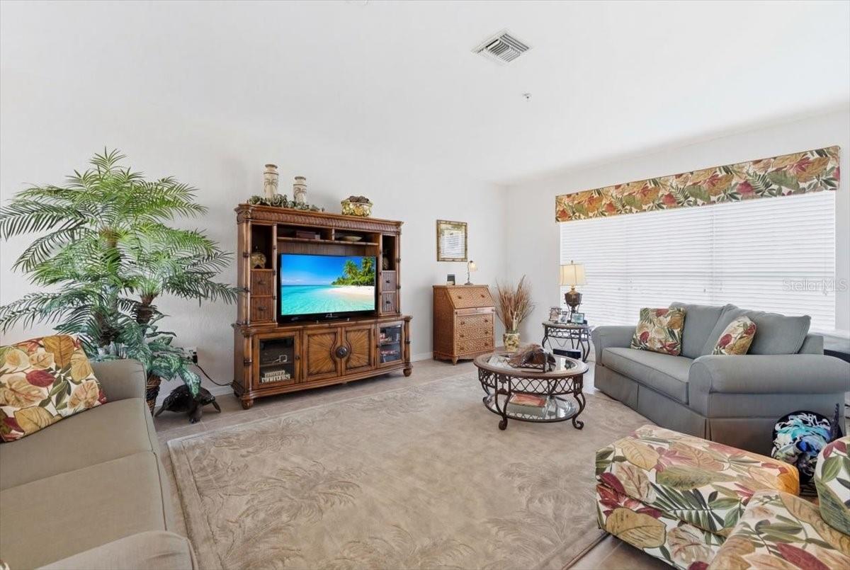 TOWNHOMES/CAPE HAZE - Residential