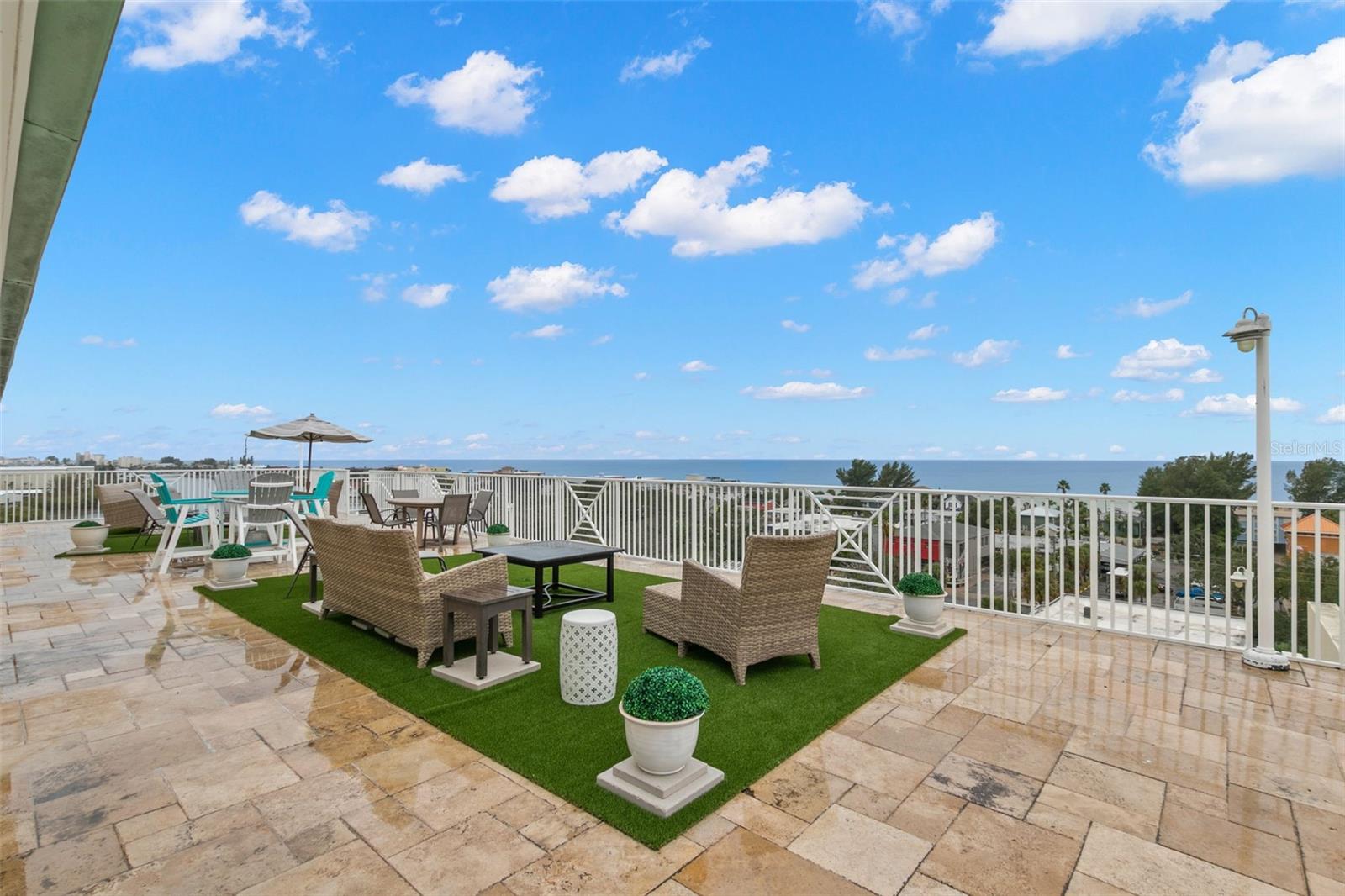 399 2ND STREET 815
