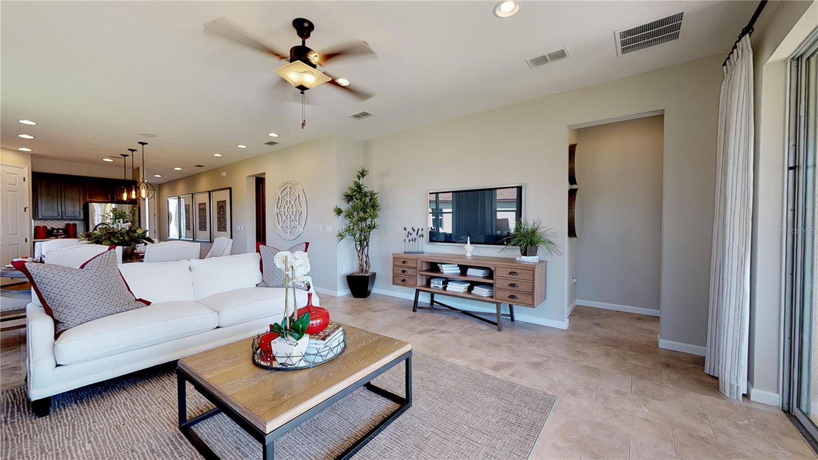 SEMINOLE PALMS - Residential