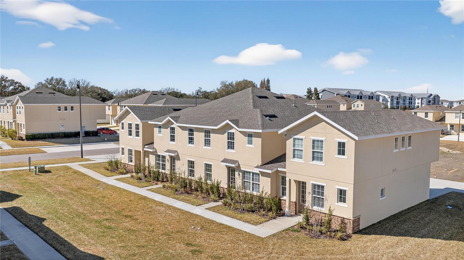 HOLLYGROVE VILLAGE - Residential