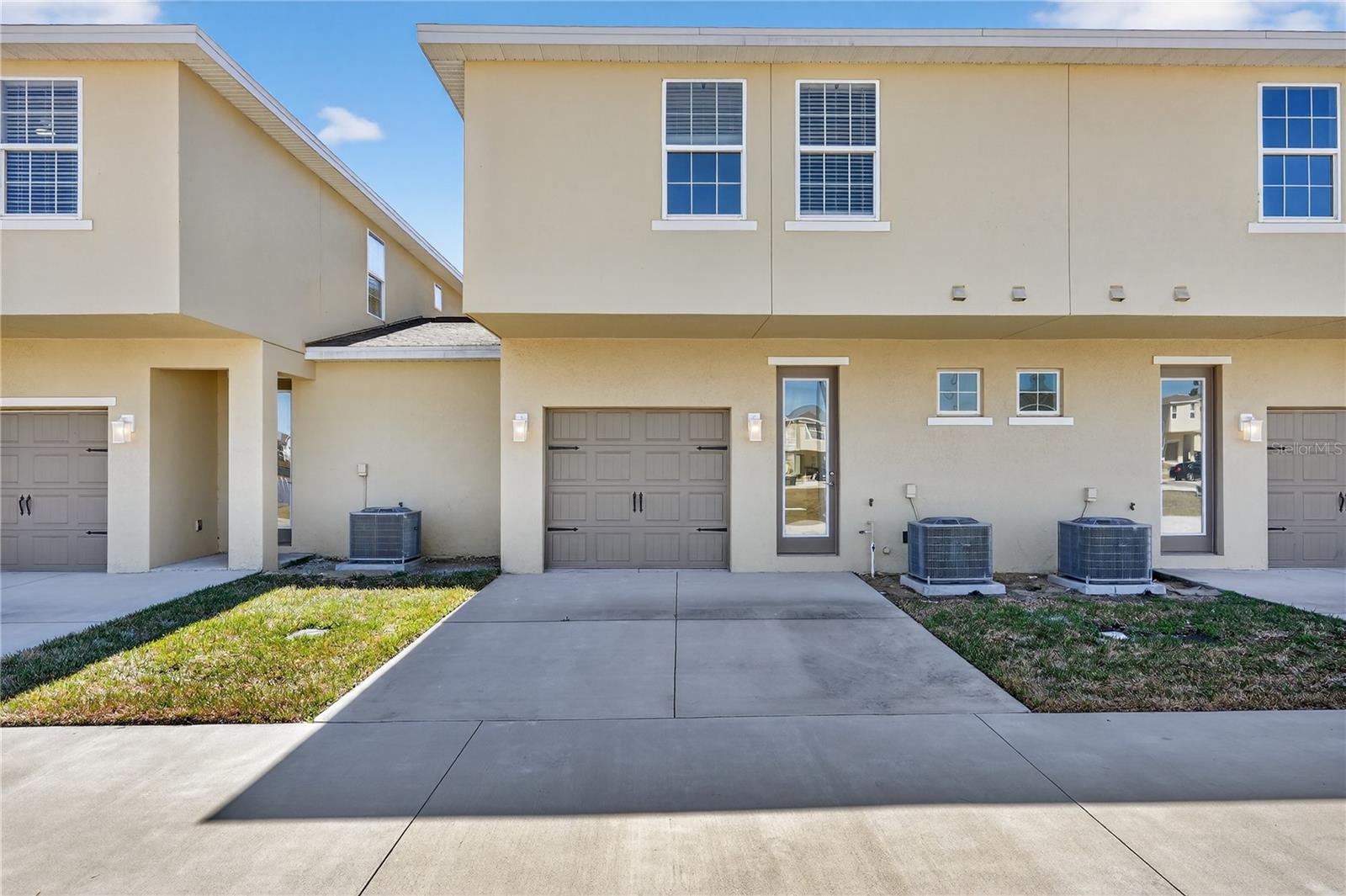 HOLLYGROVE VILLAGE - Residential