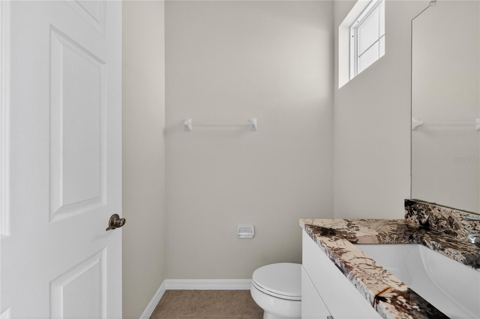 HOLLYGROVE VILLAGE - Residential