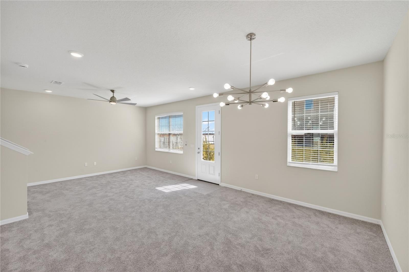 HOLLYGROVE VILLAGE - Residential