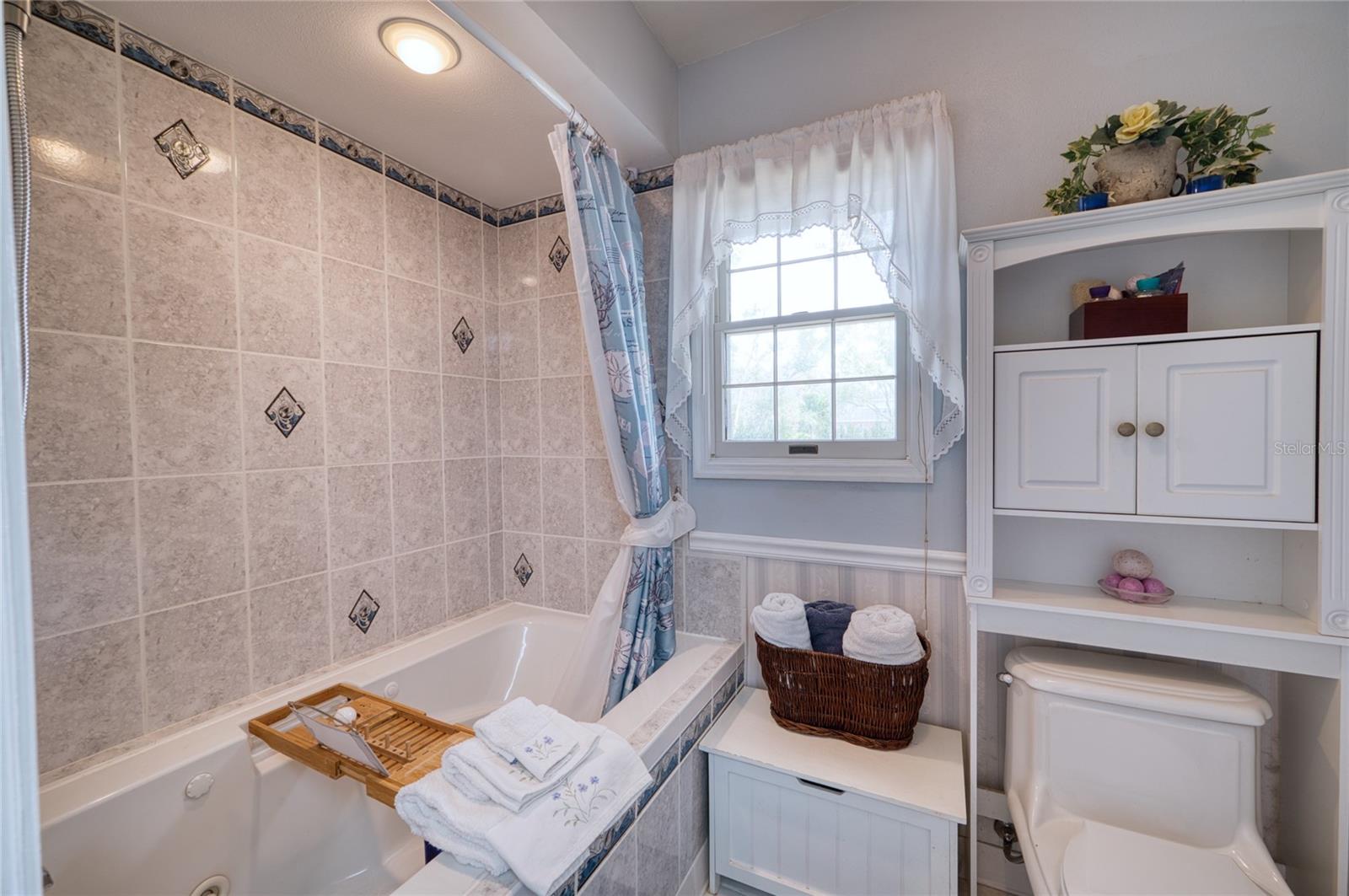 OAKWOOD ACRES - Residential