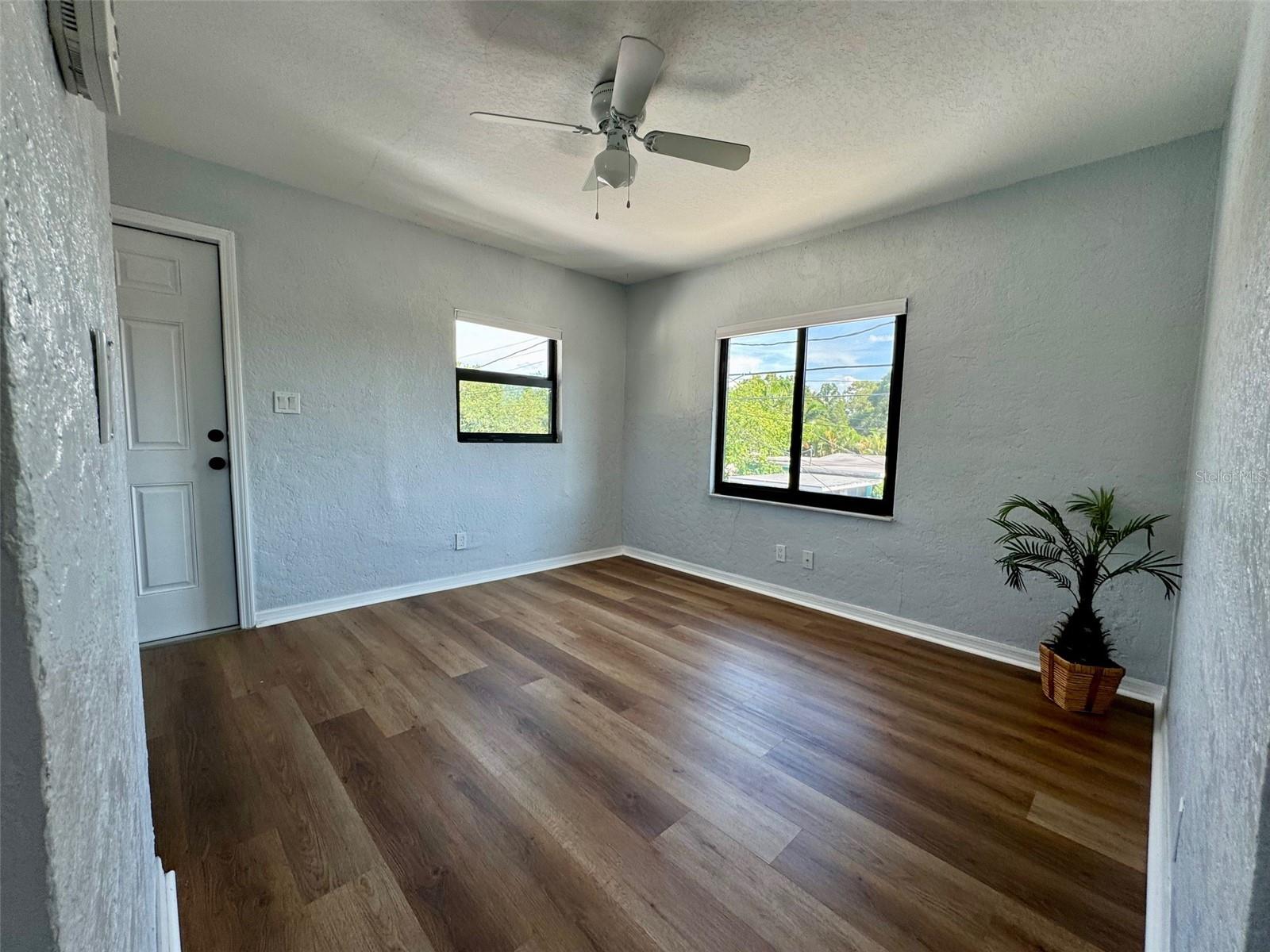 KENILWORTH - Residential Lease