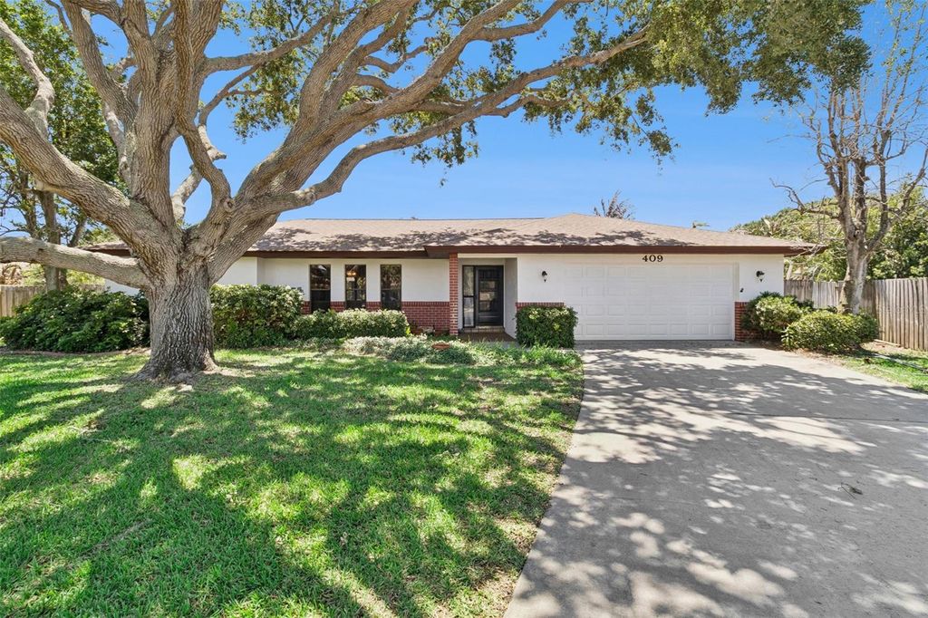 Photo of 409 Saint Johns Drive, Satellite Beach, FL 32937 (MLS # O6409789)