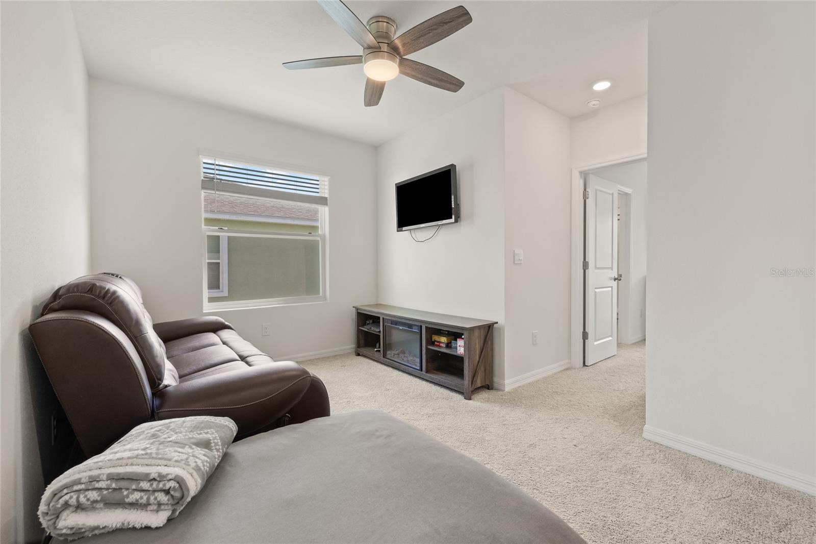 ANGELINE PH 3B-1 - Residential Lease