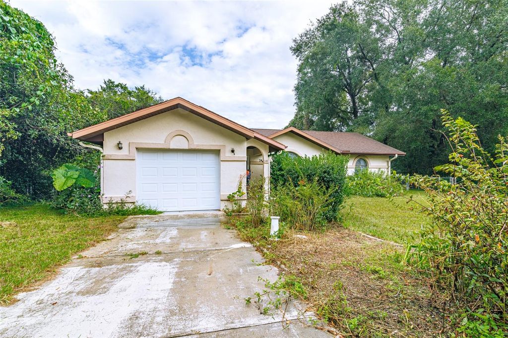 Photo of 10 Pine Circle, Ocala, FL 34472 (MLS # O6350885)