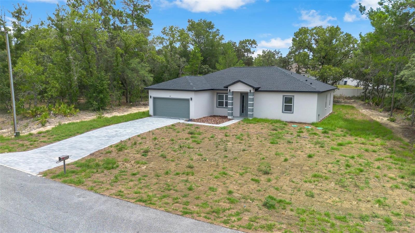 1318 W DUPONT DRIVE