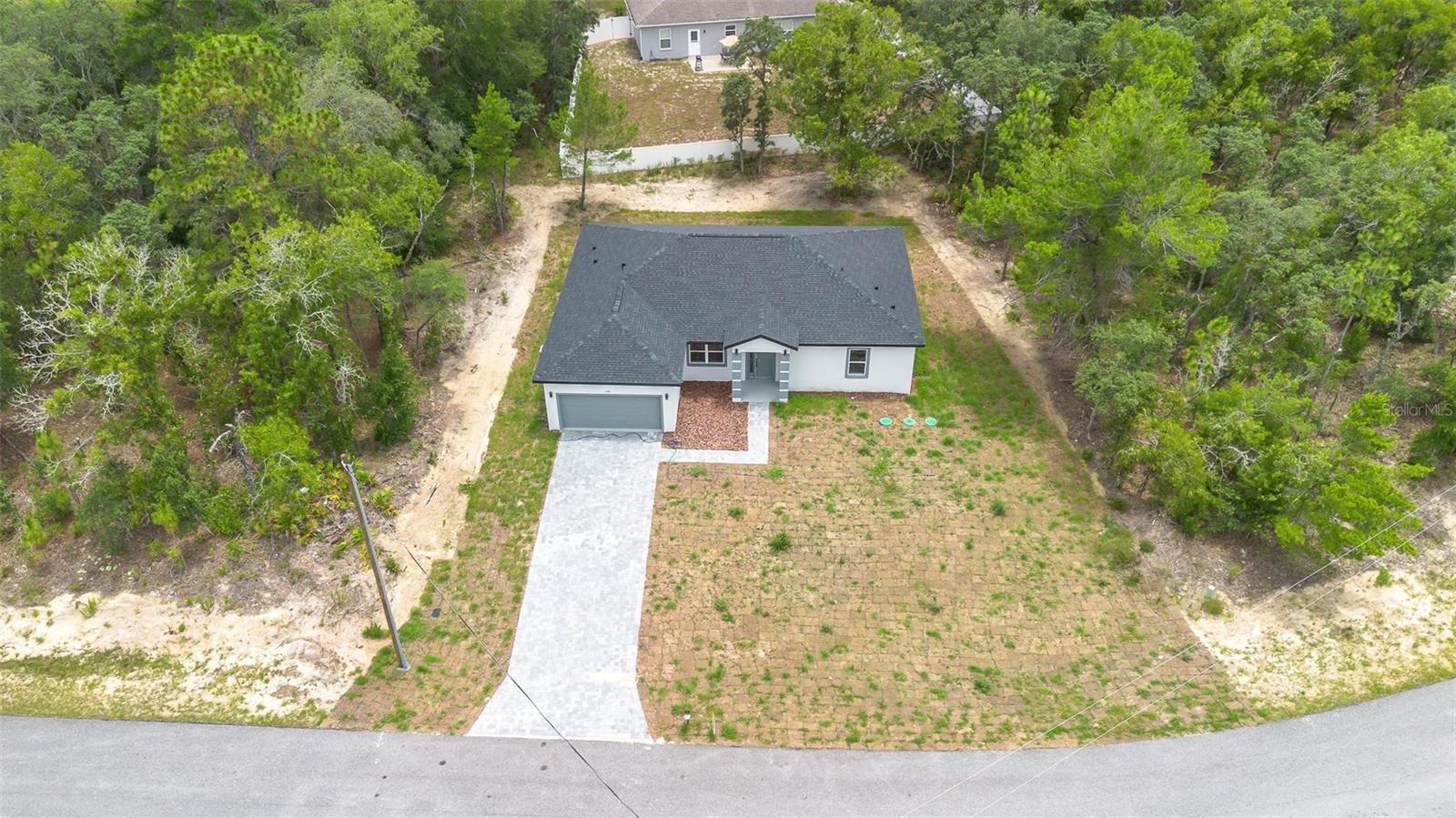 1318 W DUPONT DRIVE
