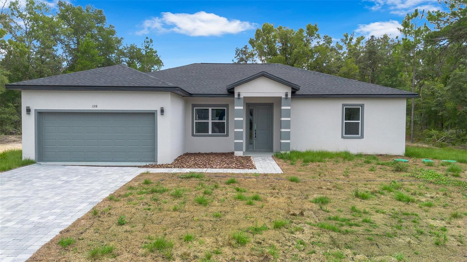 1318 W DUPONT DRIVE