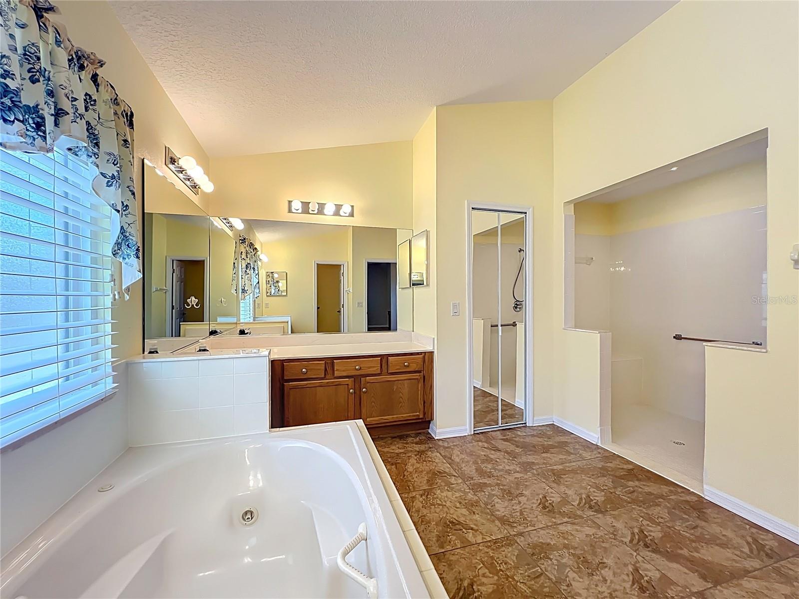 PLANTATION AT LEESBURG SAWGRASS VILLAGE - Residential