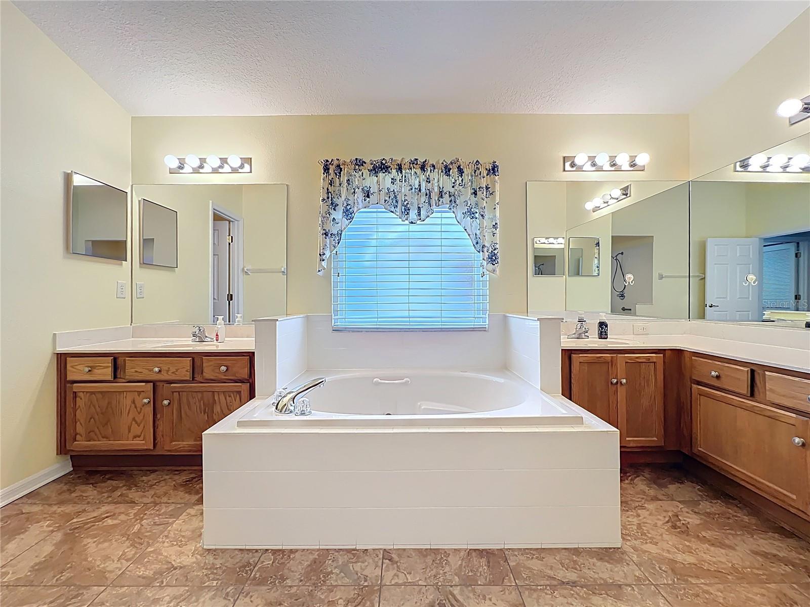 PLANTATION AT LEESBURG SAWGRASS VILLAGE - Residential