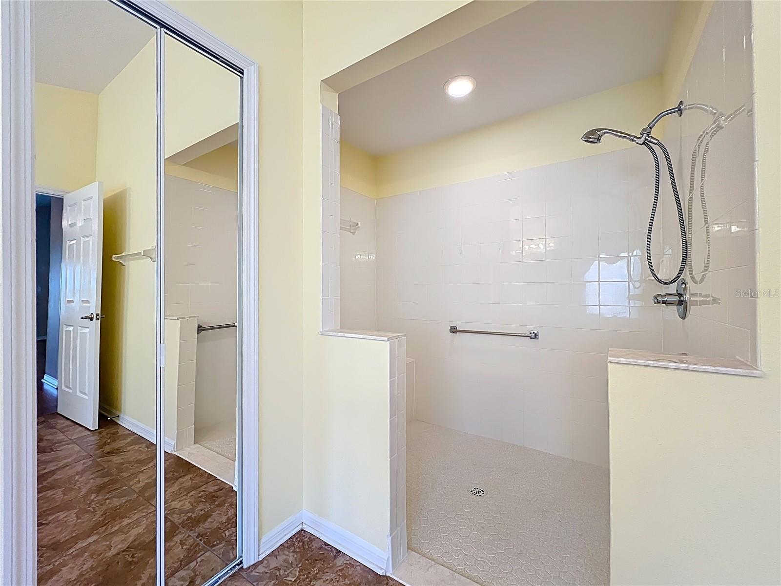 PLANTATION AT LEESBURG SAWGRASS VILLAGE - Residential