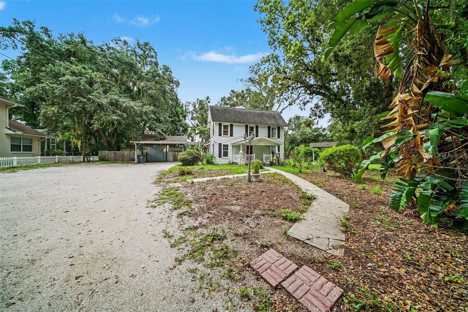 1509 W WINDHORST ROAD