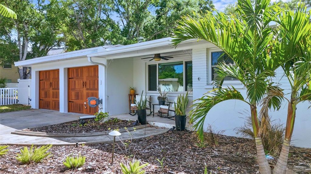 Photo of 101 N Mercury Avenue, Clearwater, FL 33765 (MLS # TB8497788)