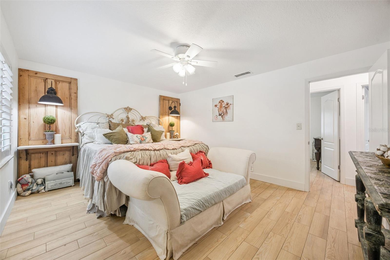 VILLAS DE LYON CONDO - Residential