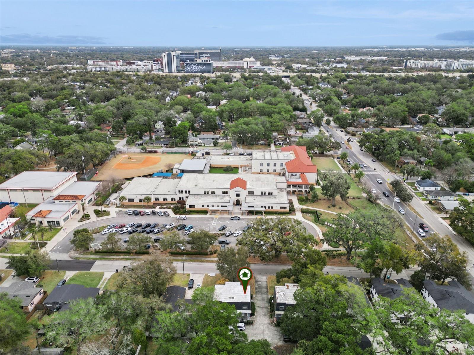 VILLAS DE LYON CONDO - Residential