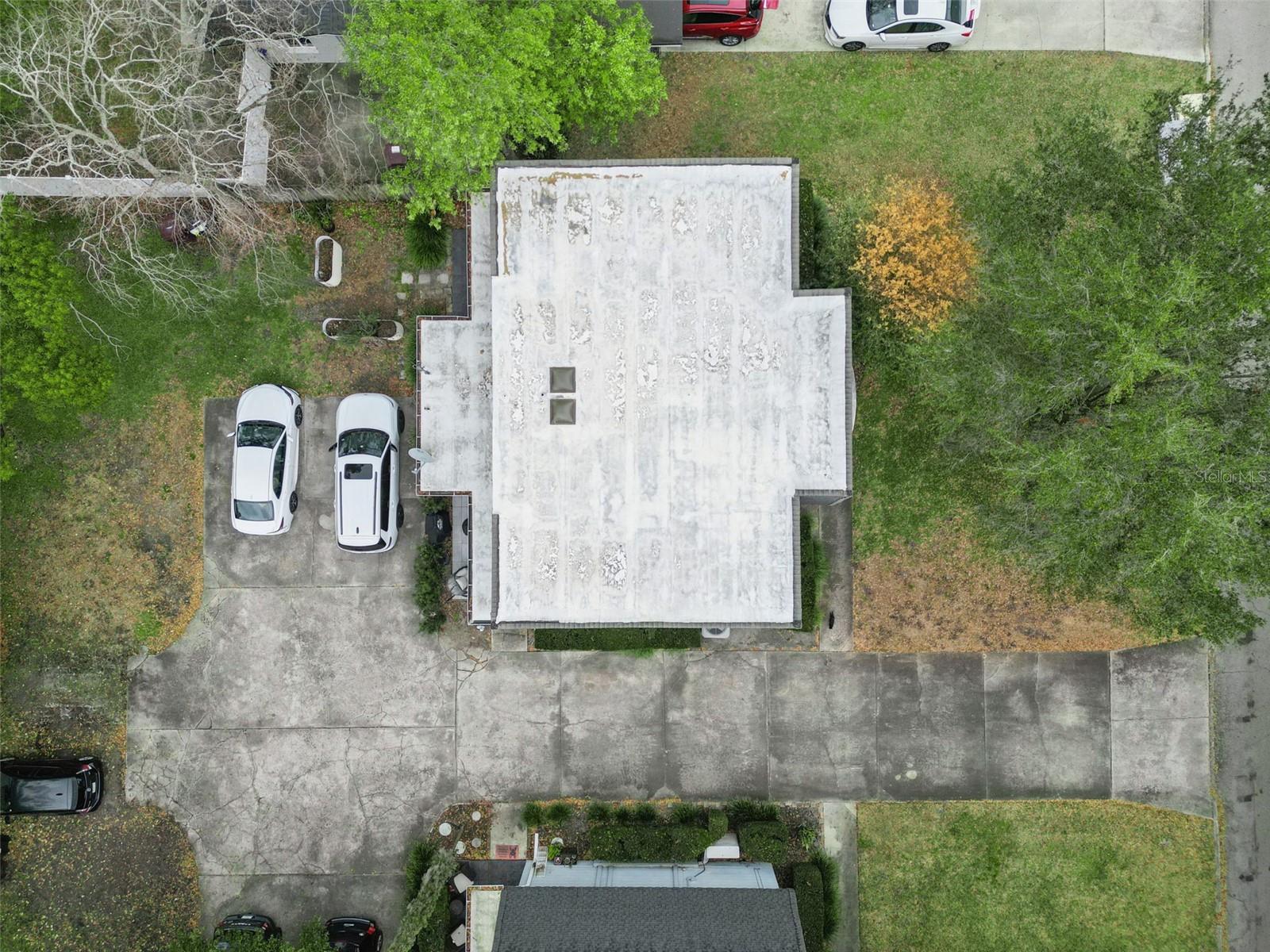 VILLAS DE LYON CONDO - Residential