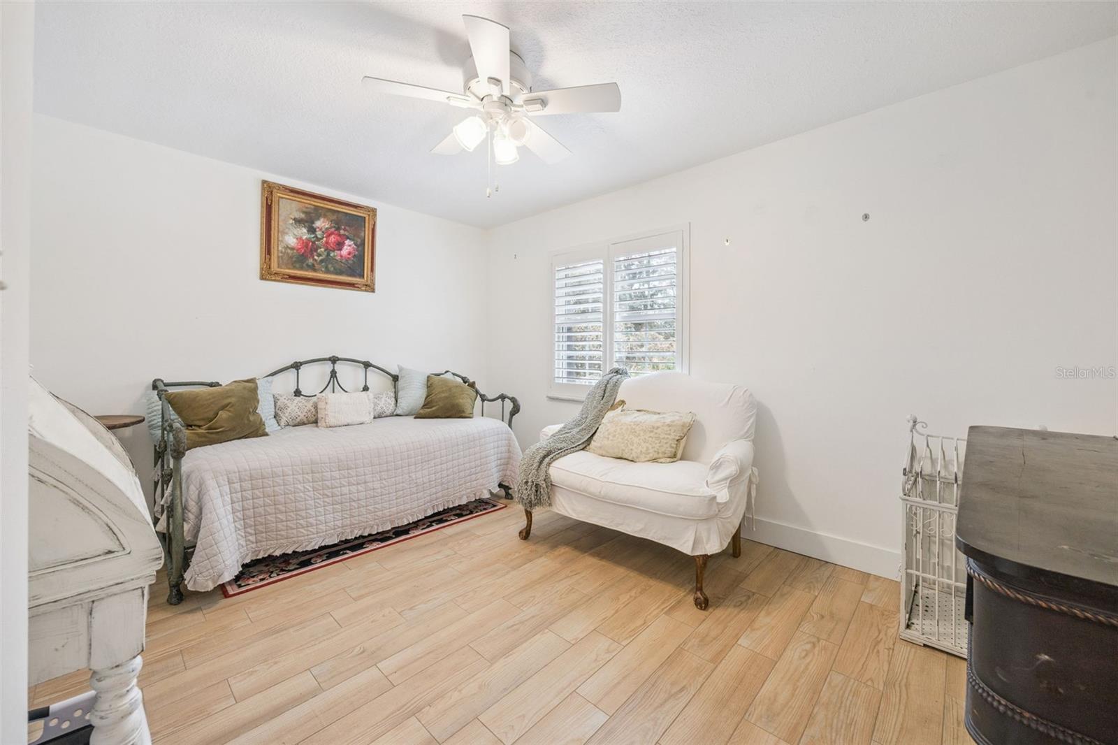 VILLAS DE LYON CONDO - Residential