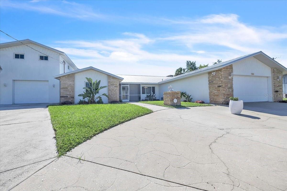 795 S ELLICOTT CIRCLE, PORT CHARLOTTE, FL, 33952 4 795 S ELLICOTT CIRCLE