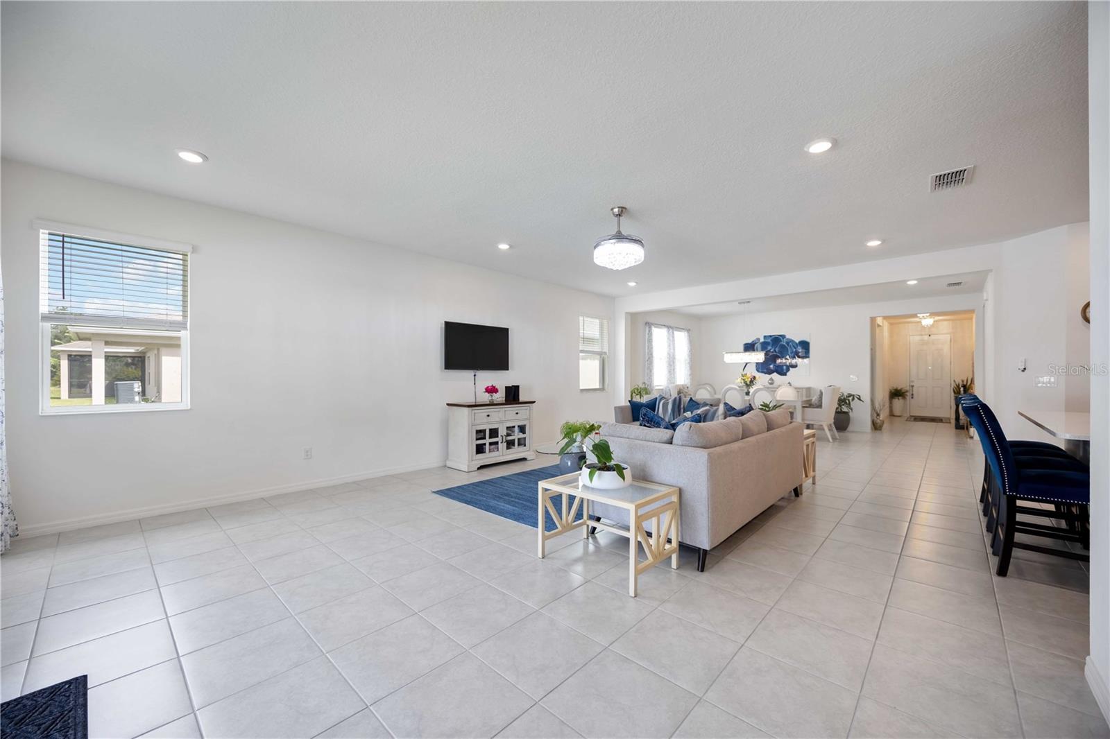 GRADY POINTE - Residential