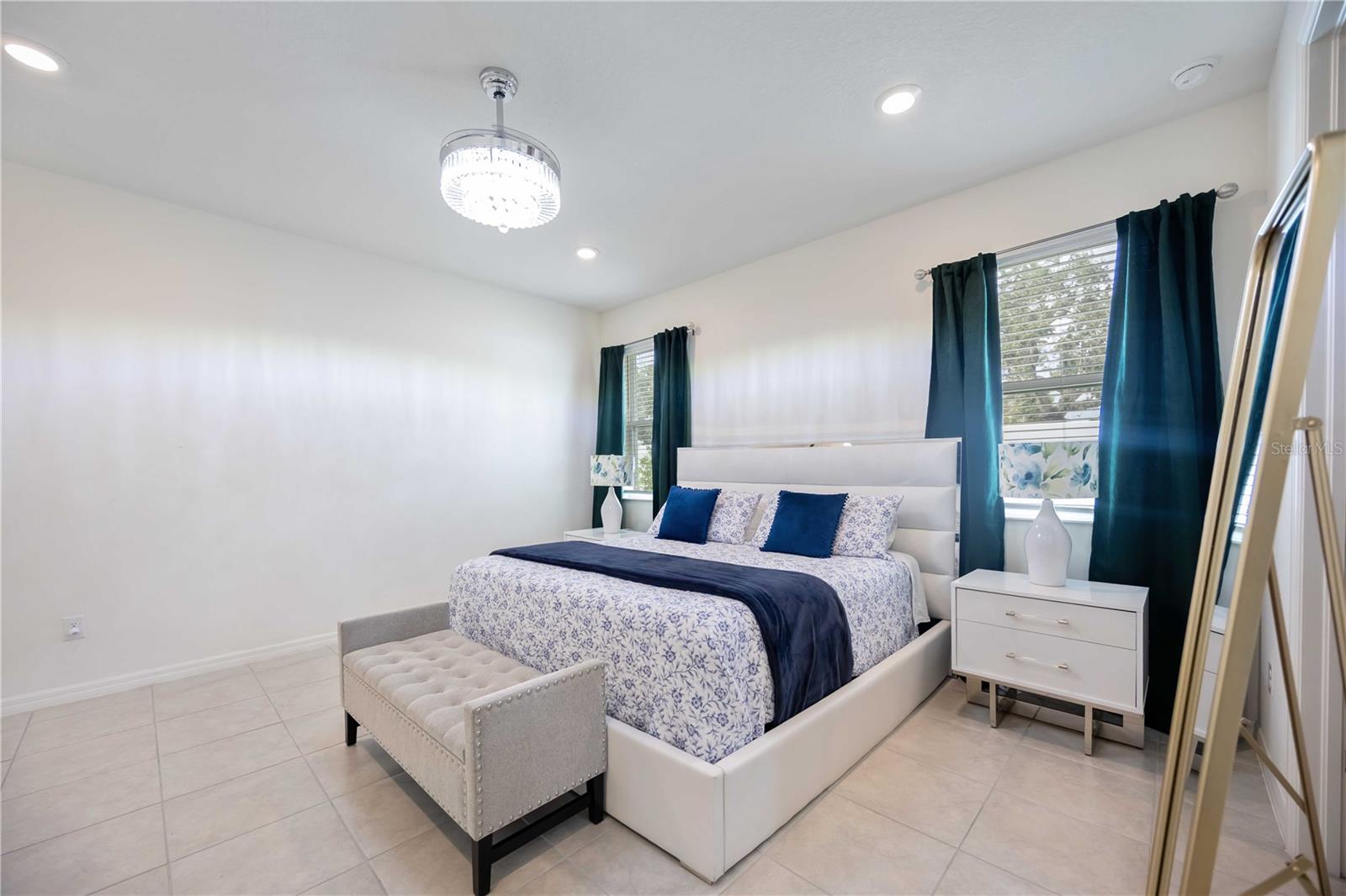 GRADY POINTE - Residential