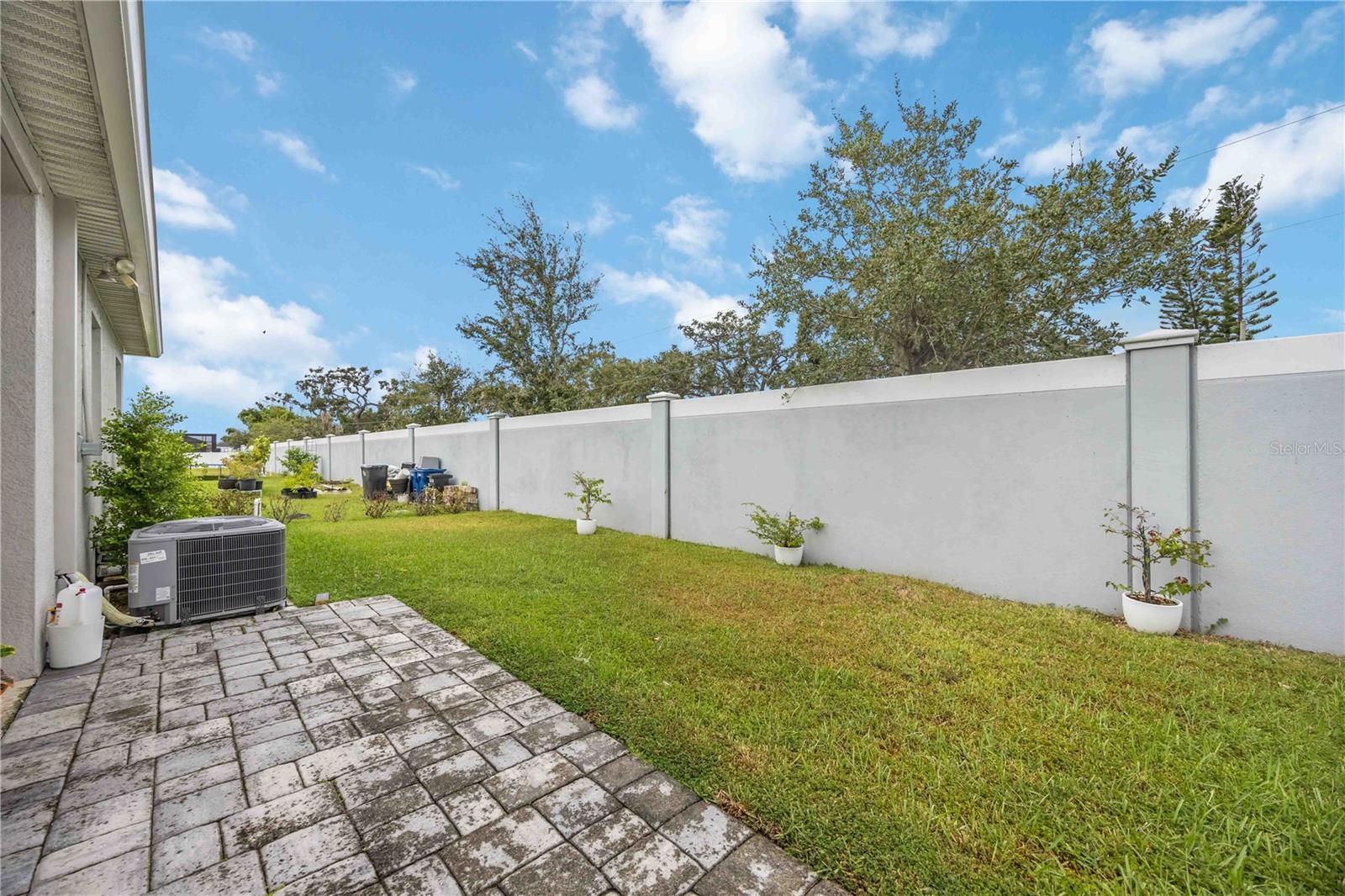 GRADY POINTE - Residential