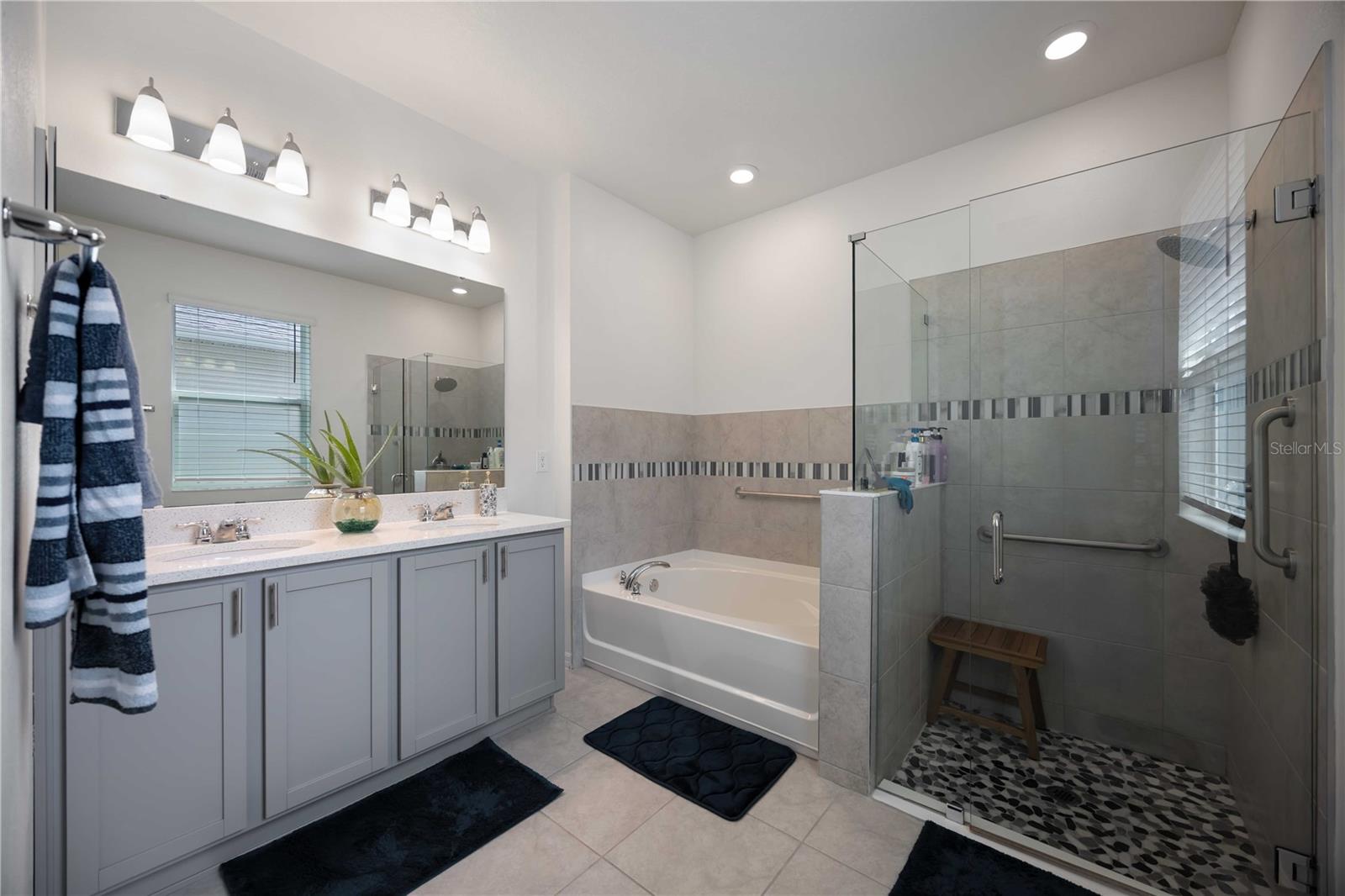 GRADY POINTE - Residential