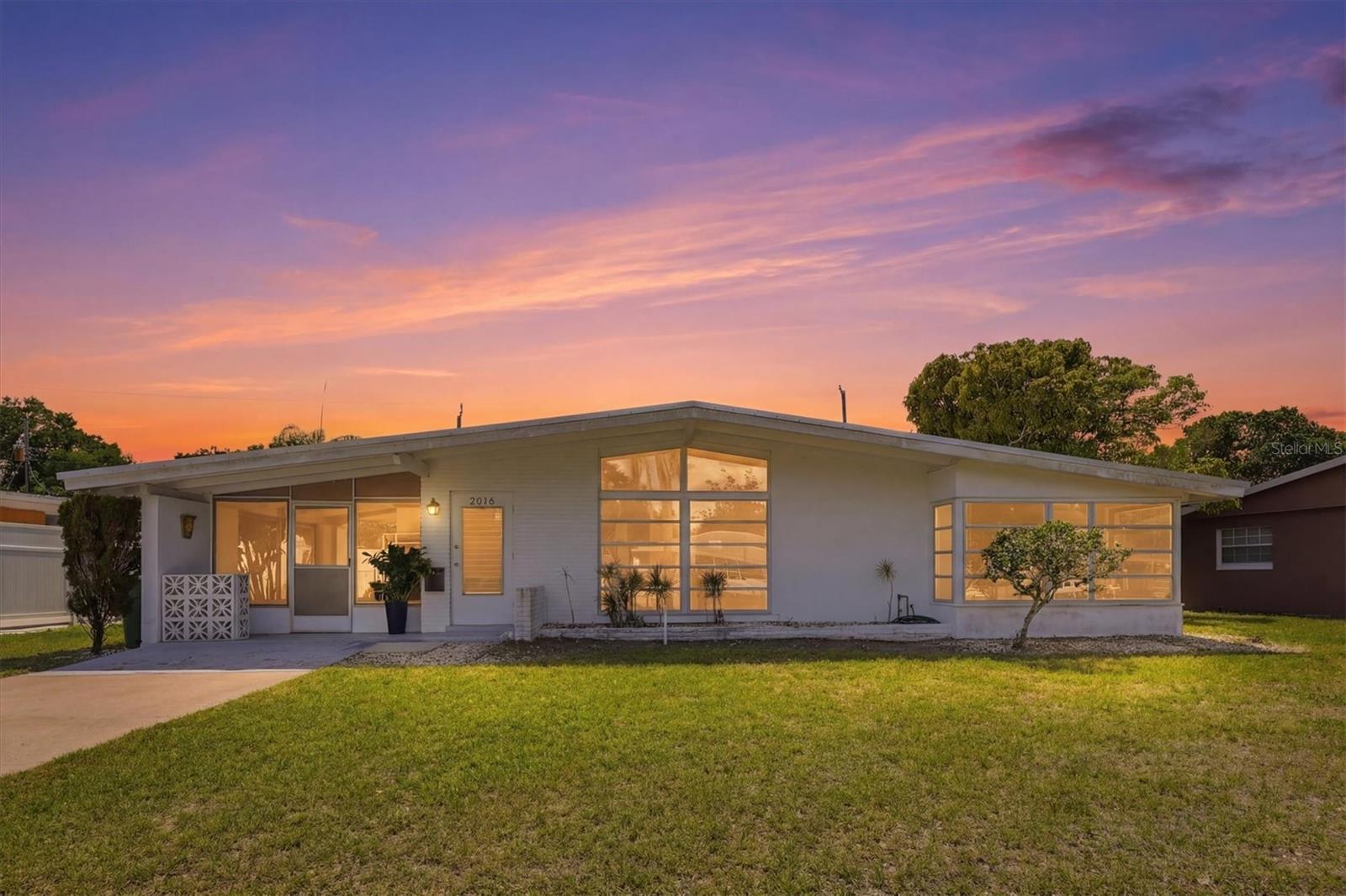 KENSINGTON PARK - Residential