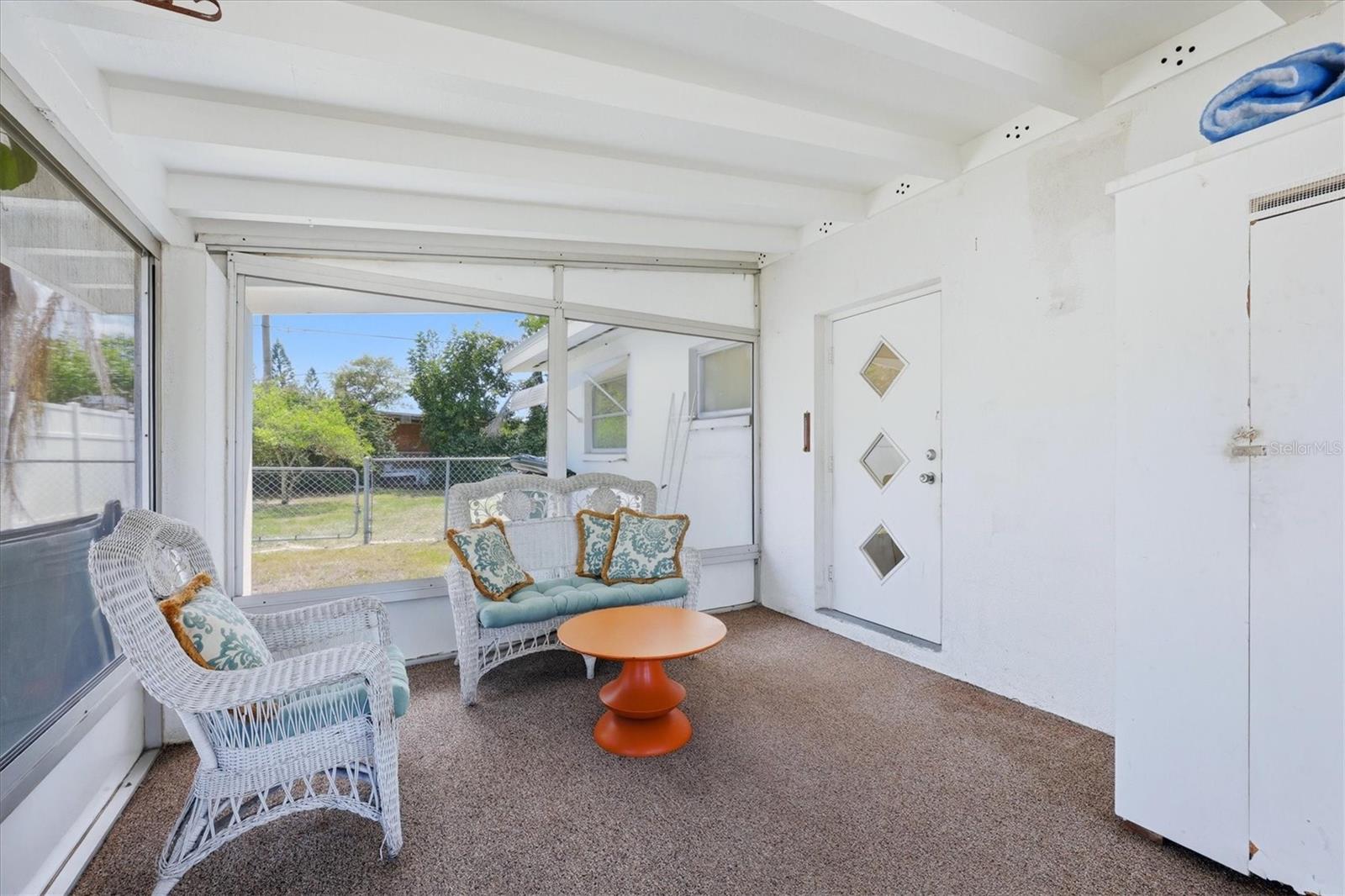 KENSINGTON PARK - Residential