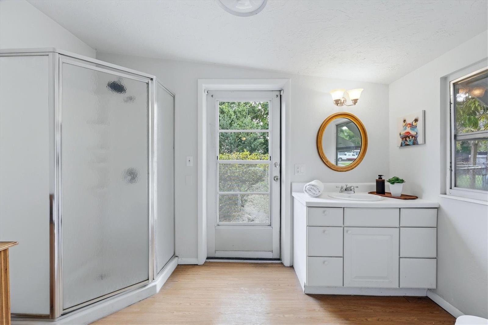 KENSINGTON PARK - Residential