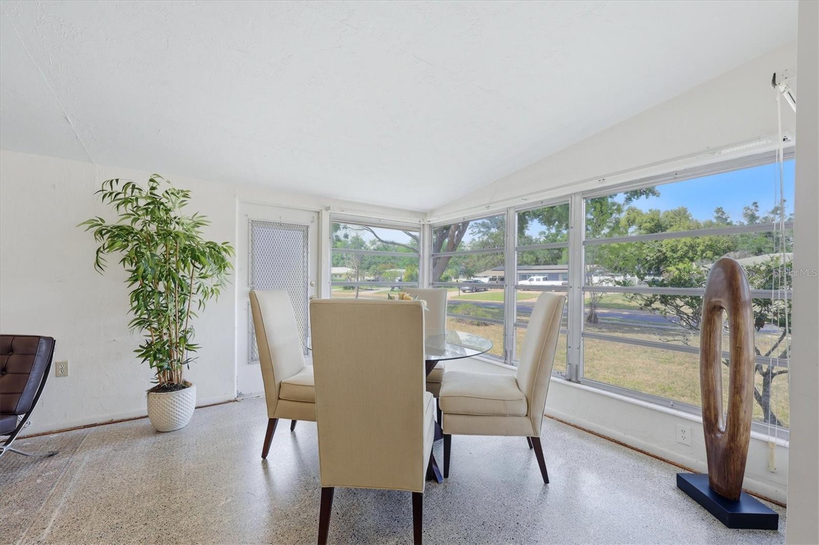 KENSINGTON PARK - Residential