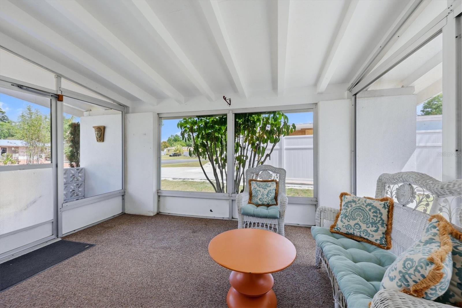 KENSINGTON PARK - Residential