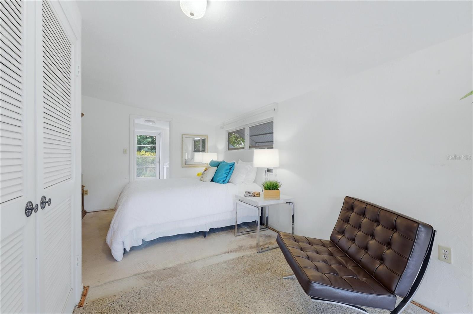 KENSINGTON PARK - Residential