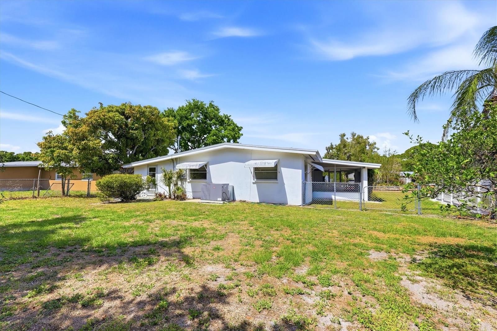 KENSINGTON PARK - Residential