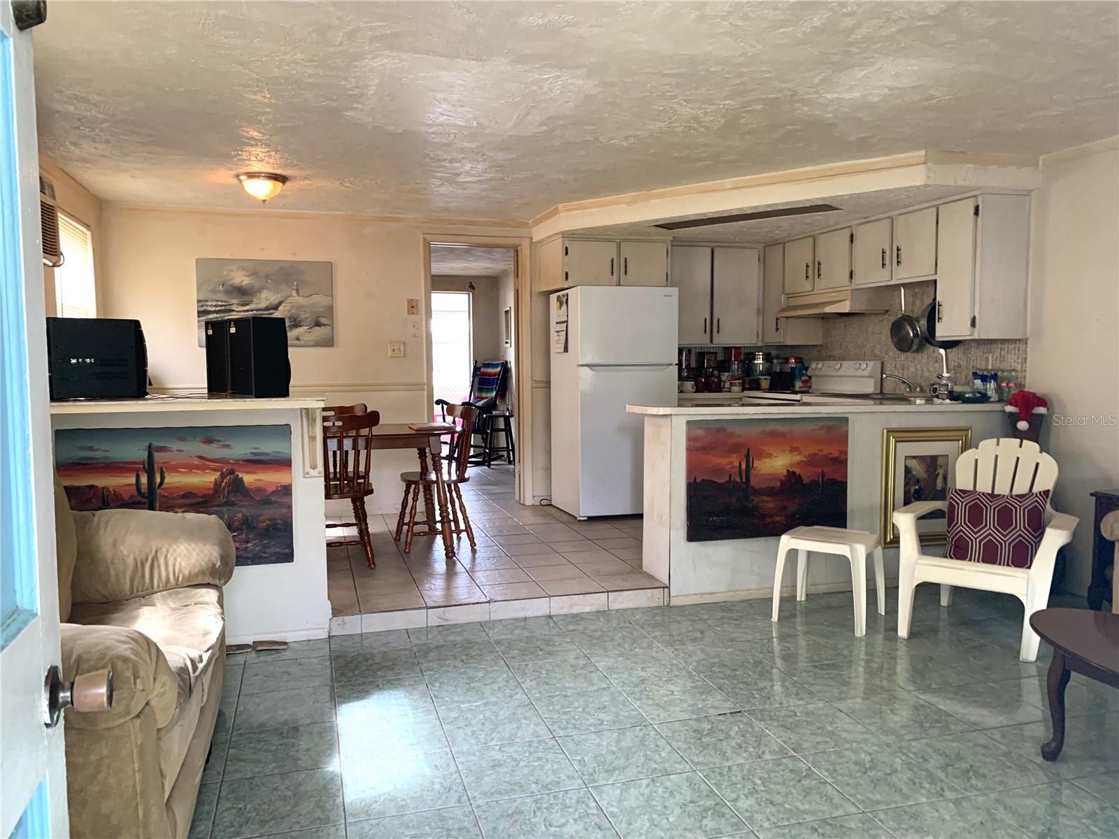 LEISURE BEACH - Residential Income