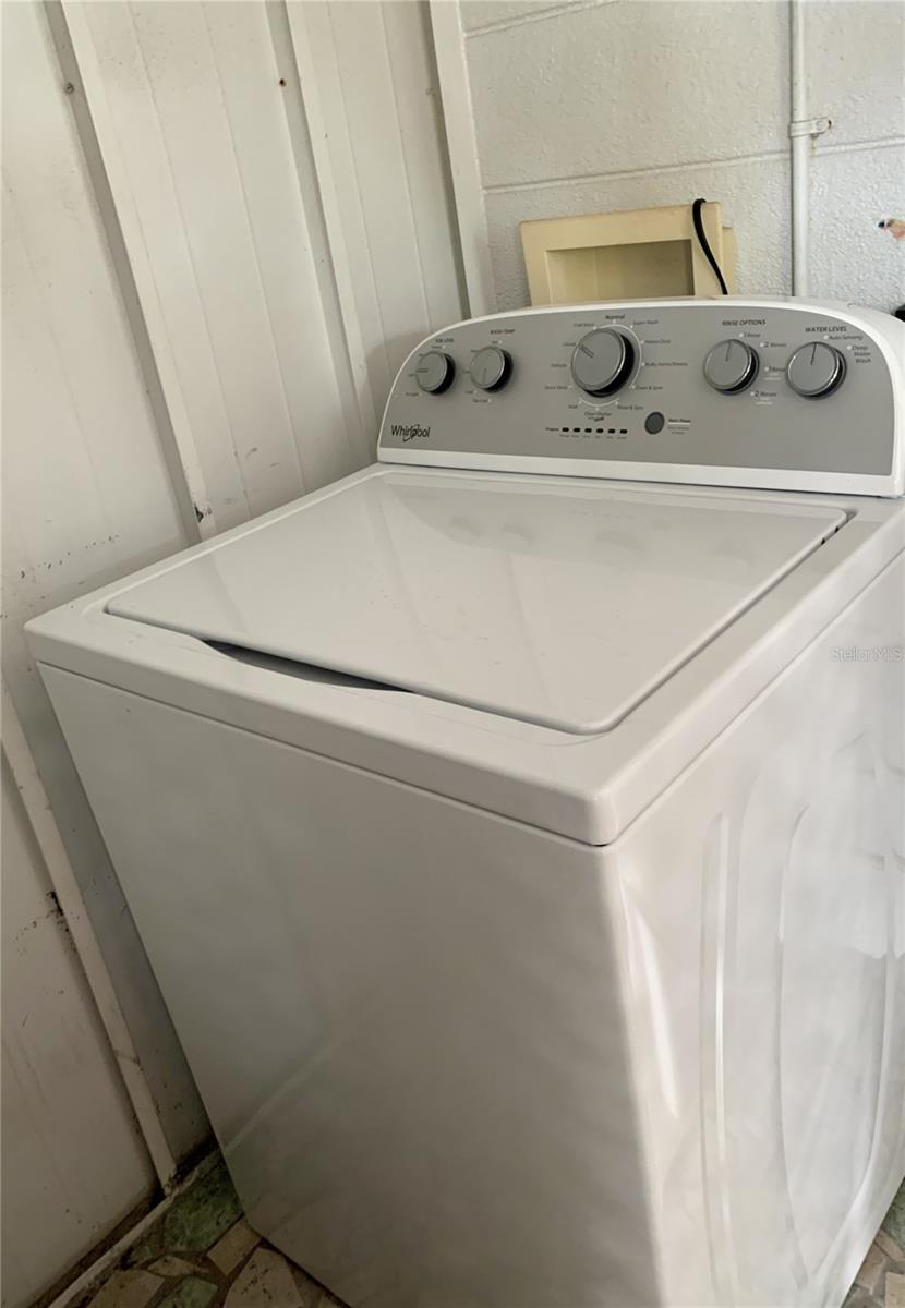 LEISURE BEACH - Residential Income