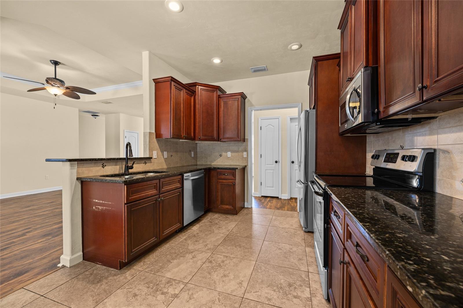 NEWBERRY OAKS PH 7 - Residential