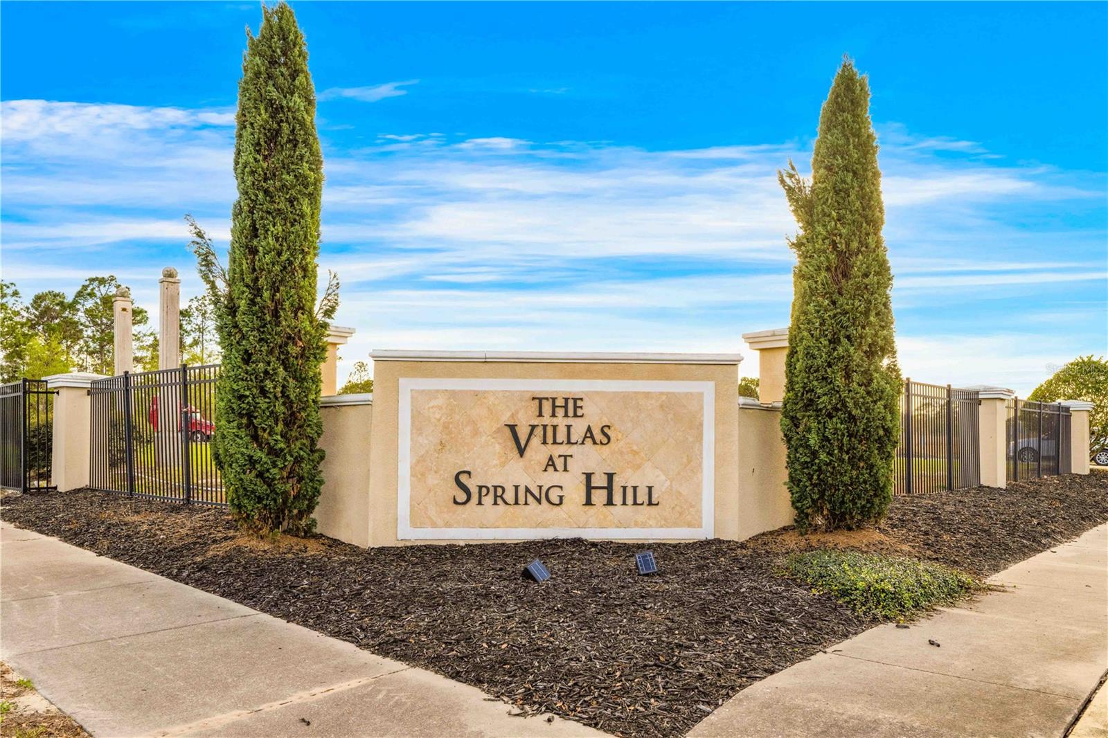 Welcome to this charming 3-bedroom, 2-bath villa, now available for rent! Enjoy the convenience of a 12-month lease in a prime location, just minutes from shopping centers, banks, and hospitals. This beautiful townhome offers spacious living with modern finishes and plenty of natural light.
Residents will love the amenities, including a refreshing pool, fully equipped gym, and a dog park perfect for your furry friends. Plus, with an on-duty manager, you’ll have peace of mind knowing assistance is always nearby.
Don't miss your chance to make this wonderful villa your home—schedule a tour today!
1 bedroom/1 bathroom, 2 bedroom/2 bathroom, and 2 bedroom/2.5 bathroom floor plans are also available.