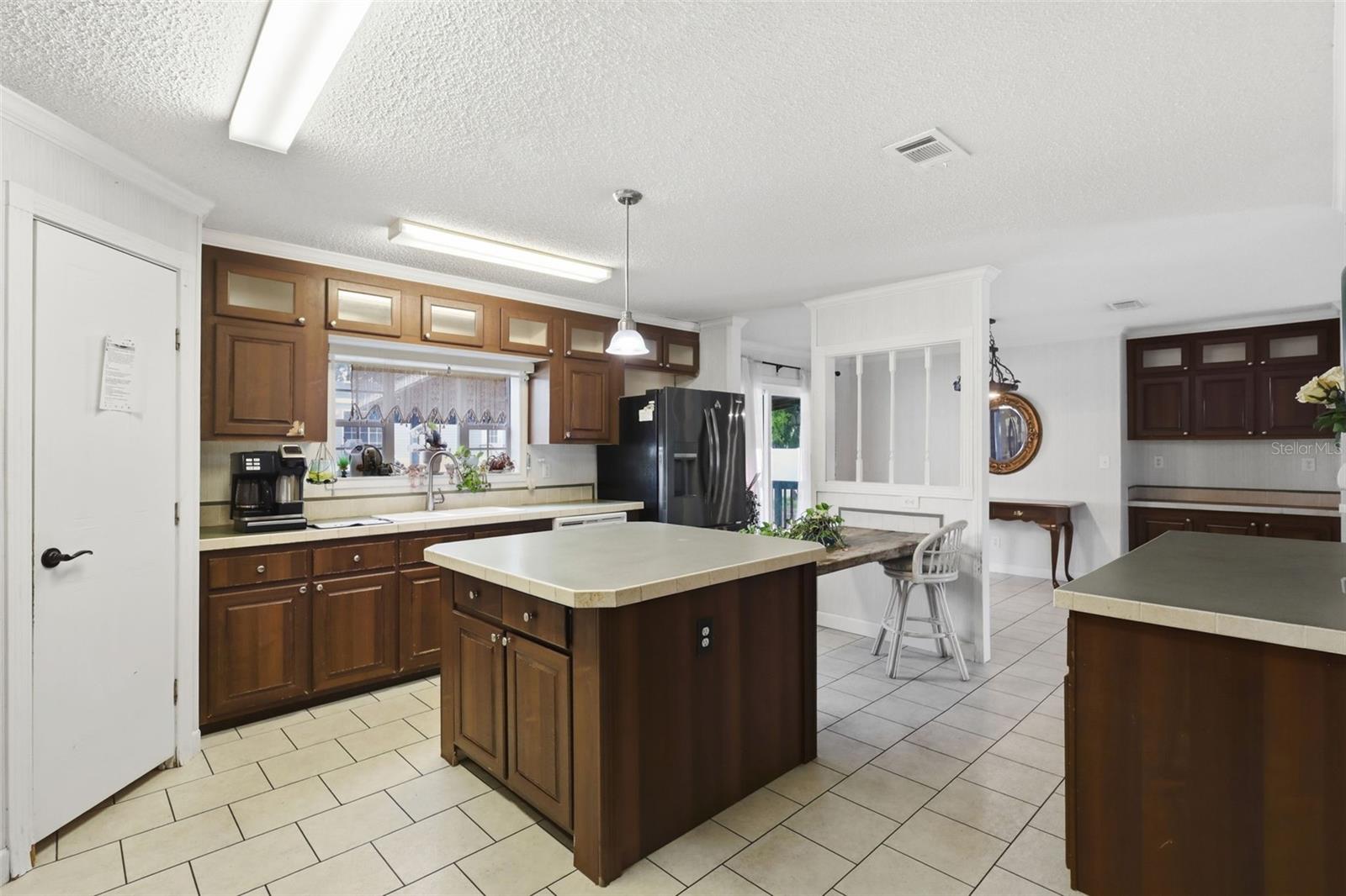 SUN COUNTRY ESTATE - Residential