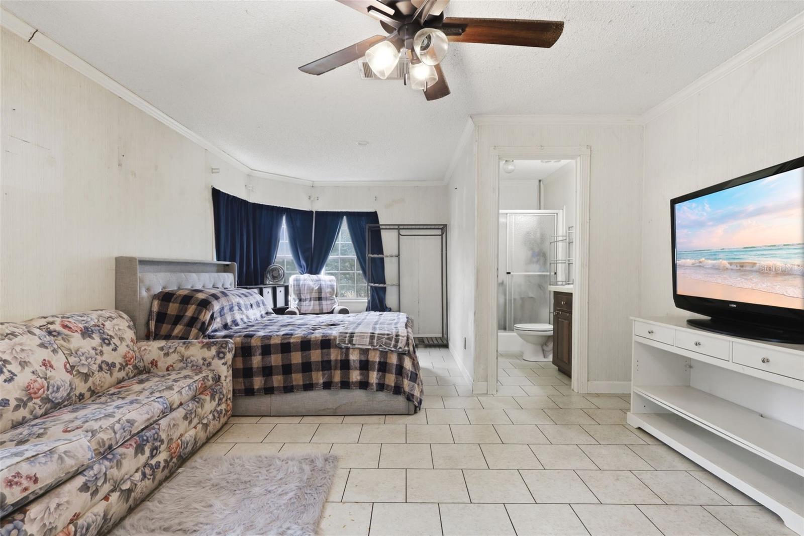 SUN COUNTRY ESTATE - Residential