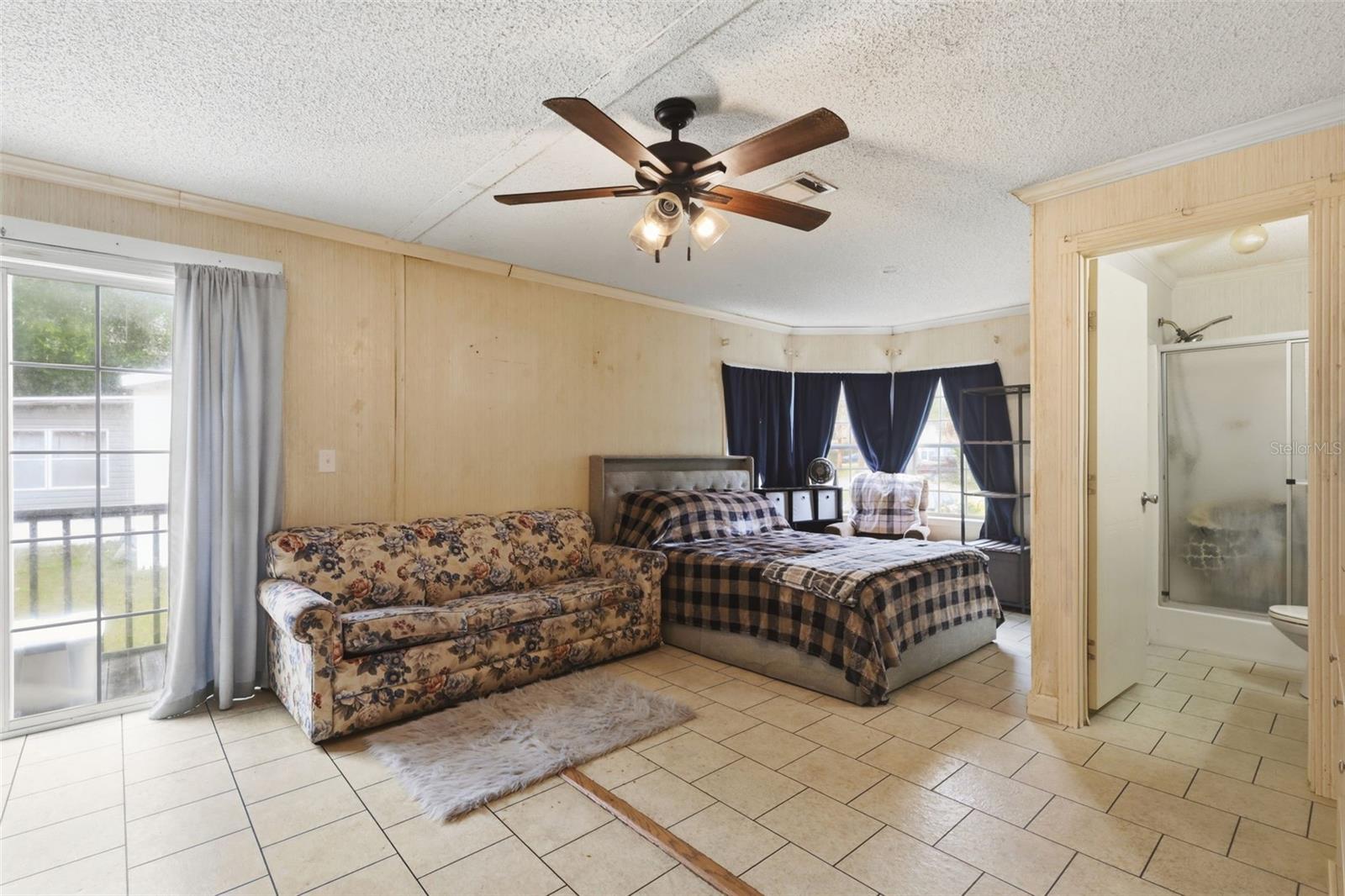 SUN COUNTRY ESTATE - Residential