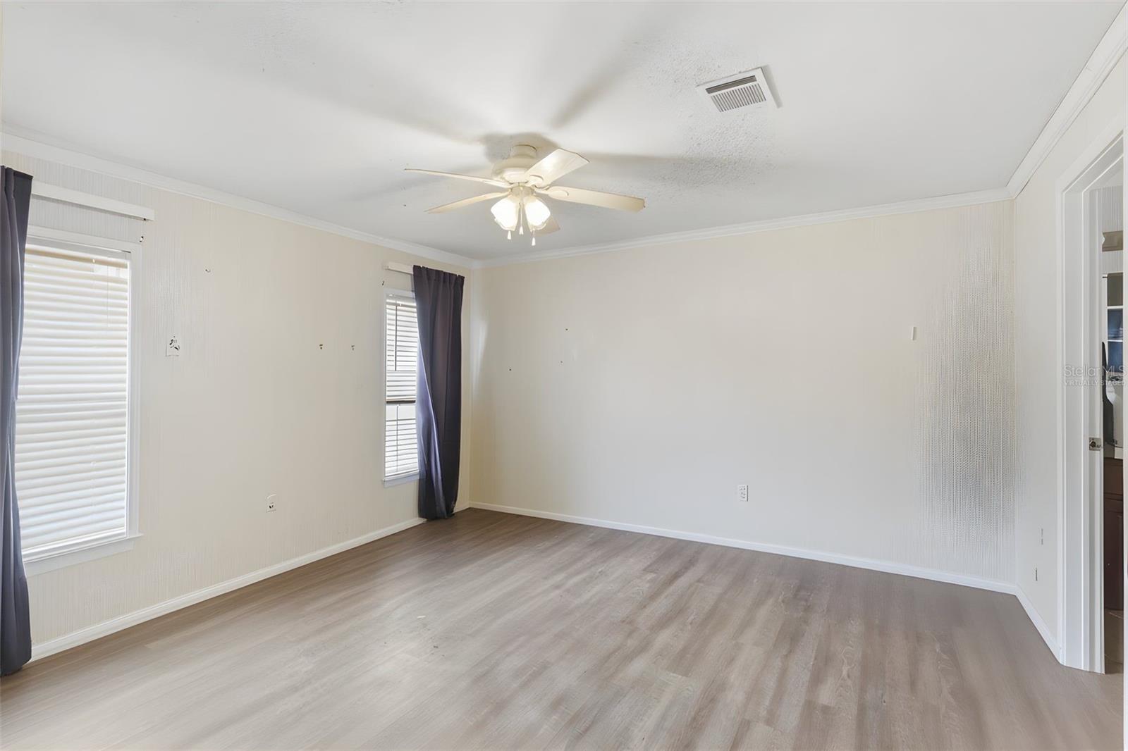 SUN COUNTRY ESTATE - Residential