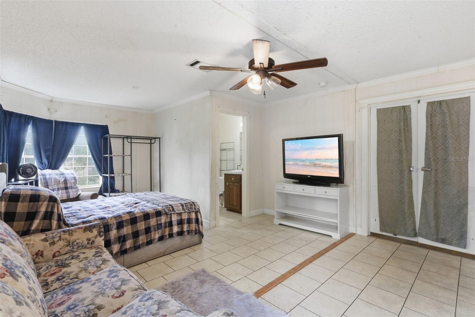 SUN COUNTRY ESTATE - Residential